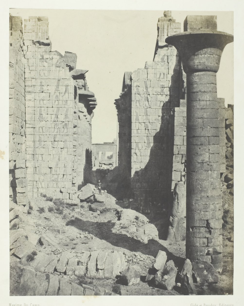 قصر الكرنك ، محكمة البوبستيت والمدخل الرئيسي لقاعة الأعمدة ، طيبة ، 184951. بواسطة ماكسيم دو كامب