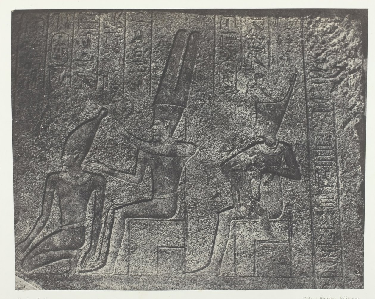 قصر الكرنك ، منحوتات خارجية للحرم الجرانيت ، طيبة ، 184951 ، طبعت عام 1852. بواسطة ماكسيم دو كامب