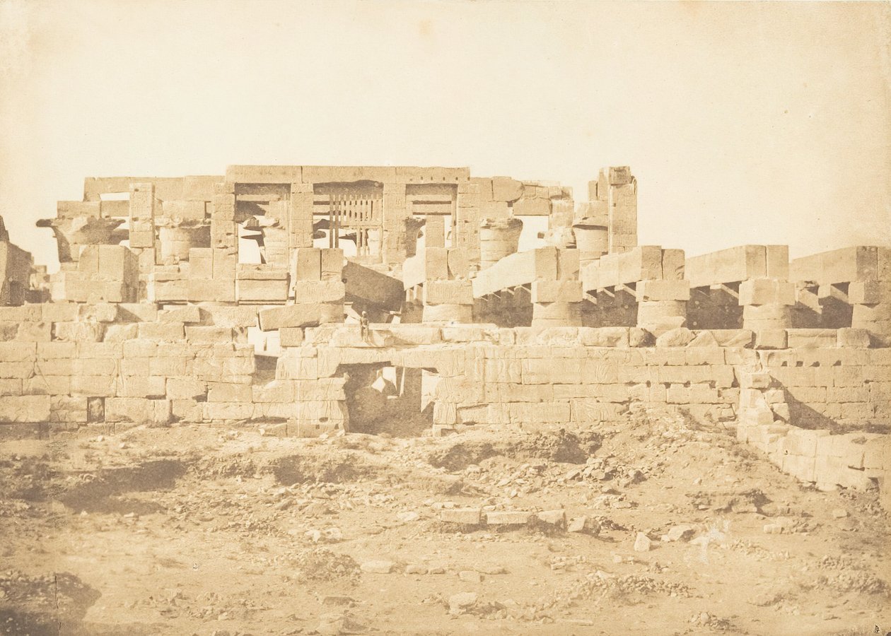 الباب الجنوبي لقاعة Hypostyle لقصر الكرنك طيبة ، 1849-50. بواسطة ماكسيم دو كامب