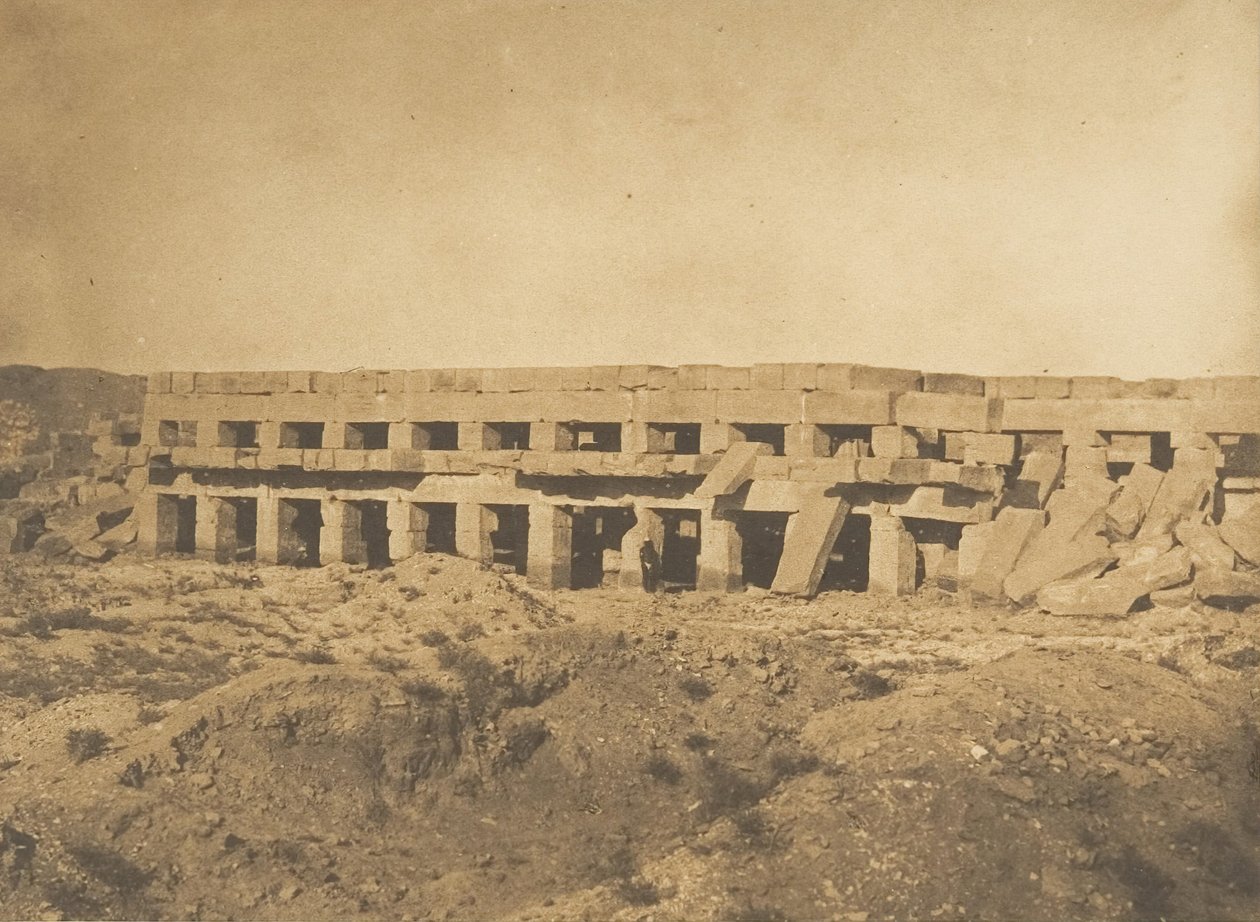 متنزه تحتمس الثالث - آخر صالات عرض قصر الكرنك طيبة ، 1849-50. بواسطة ماكسيم دو كامب