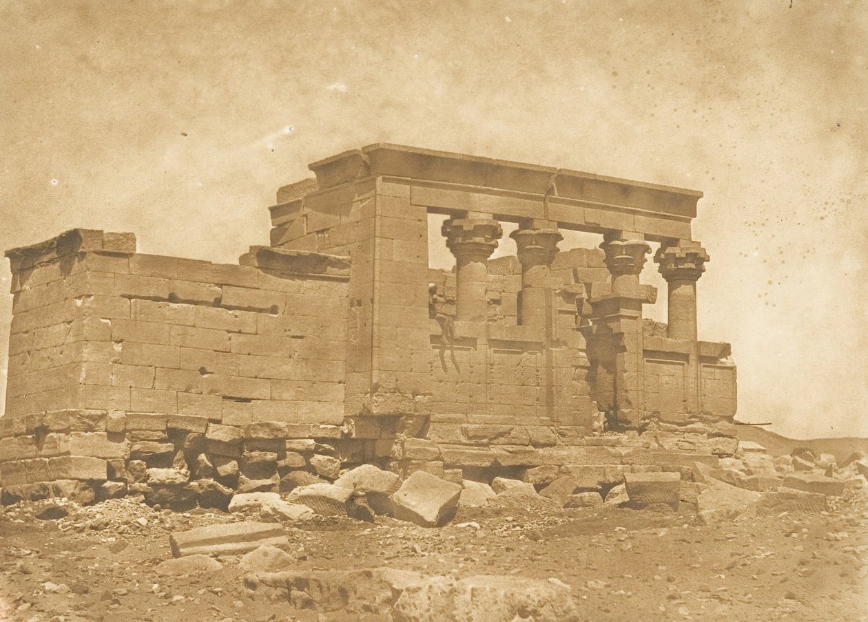 Pronaos du Temple de Déboude Parembole ، ١٠ أبريل ١٨٥٠. بواسطة ماكسيم دو كامب