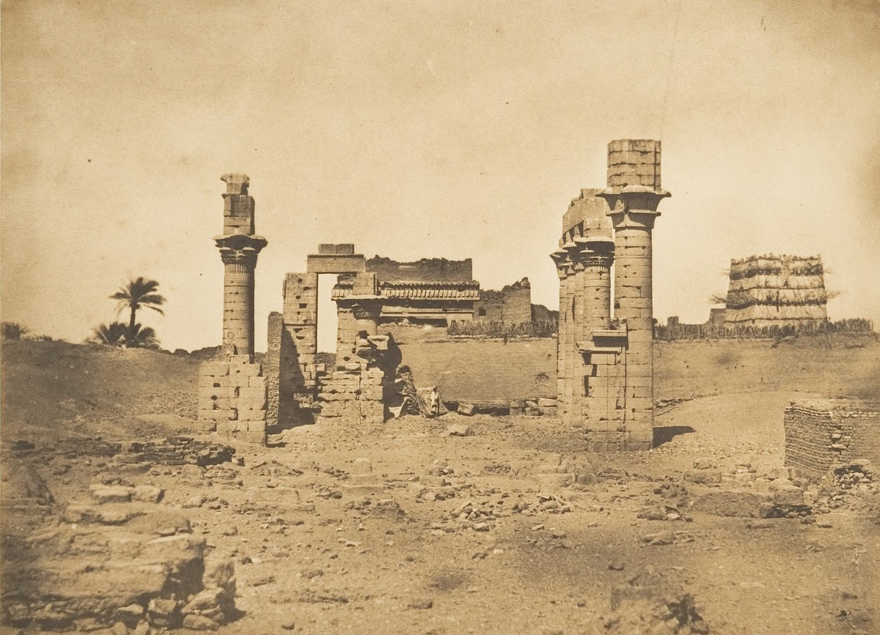 أنقاض معبد هيرمنت ، 1849-50. بواسطة ماكسيم دو كامب