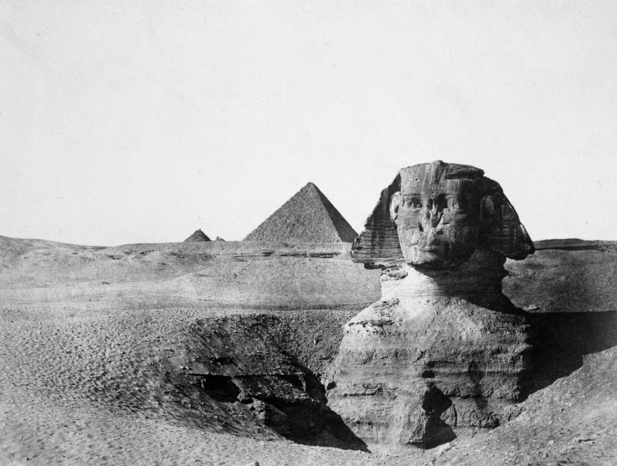 أبو الهول وأهرامات الجيزة ، مصر ، 1852 بواسطة ماكسيم دو كامب