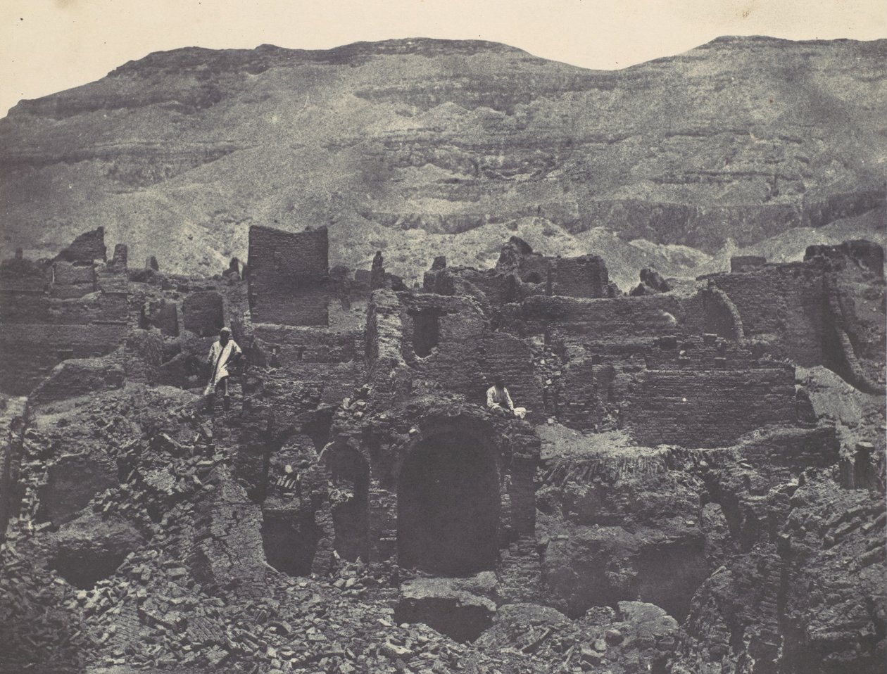 طيبة. مدينة حبو. أطلال بلدة بابا 1850. بواسطة ماكسيم دو كامب