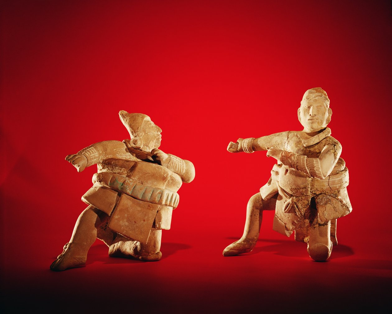 شخصيات من لاعبي الكرة الاحتفالية ، من جزيرة جاينا ، c.600 (آنية فخارية) بواسطة المايا