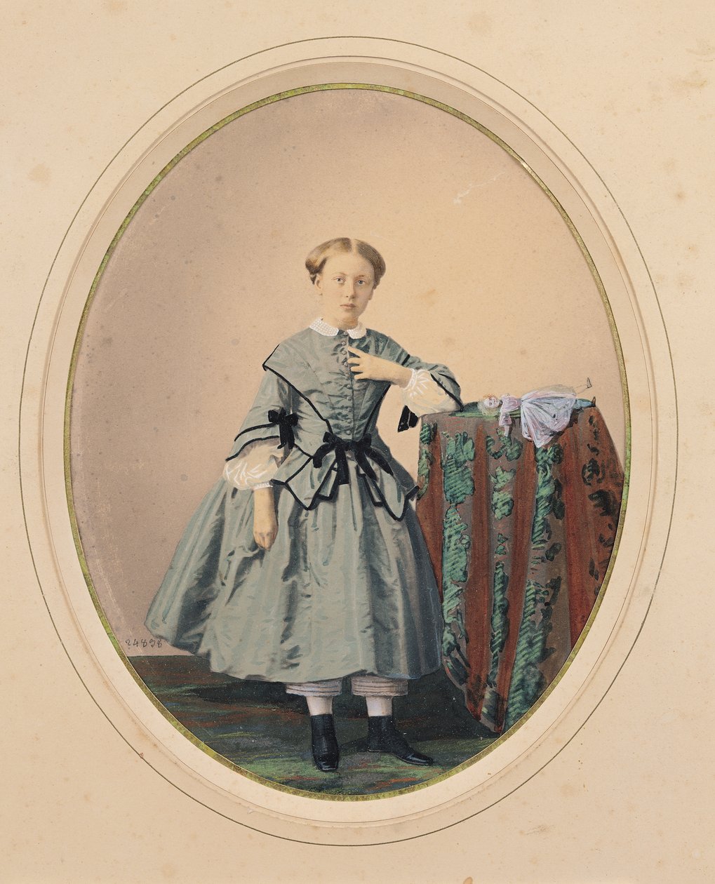 صورة مادلين دي مالاريت ، واحدة من نماذج Petites Filles للكونتيسة دي سيغور (صورة ملونة) بواسطة ماير فريرز