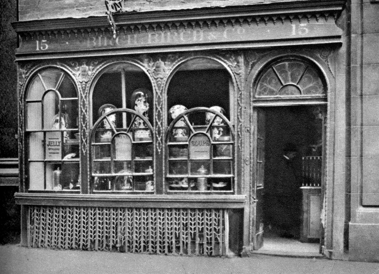 Birch Birch and Co ، لندن ، 1926-1927 بواسطة ماكليش
