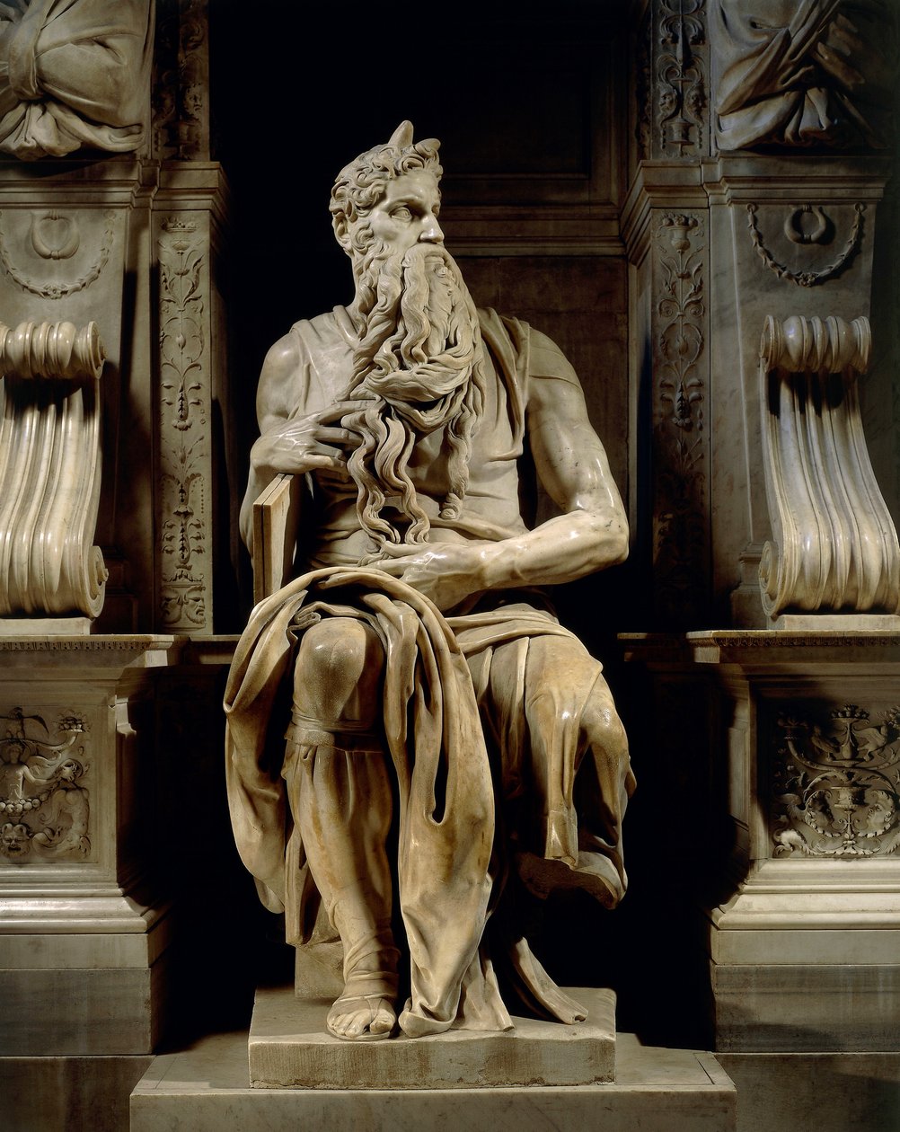 Italy, Rome, Basilica of St. Peter, Moses, detail from Tomb of Julius II, circa 1515, by Michelangelo (1475-1564) بواسطة مايكل أنجلو بوناروتي