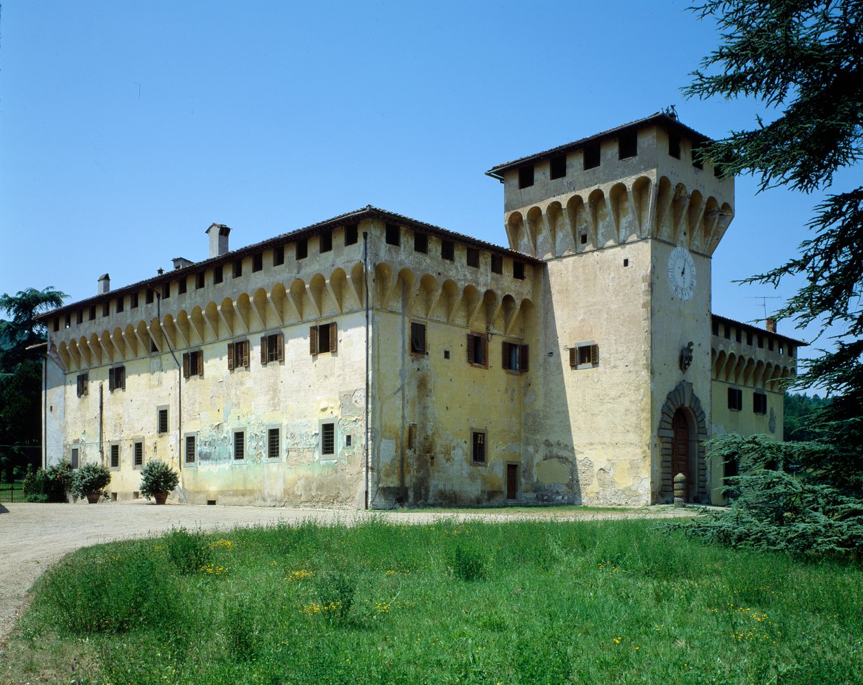 Medici Villa of Cafaggiolo ، بدأت عام 1451 بواسطة Michelozzo di Bartolommeo