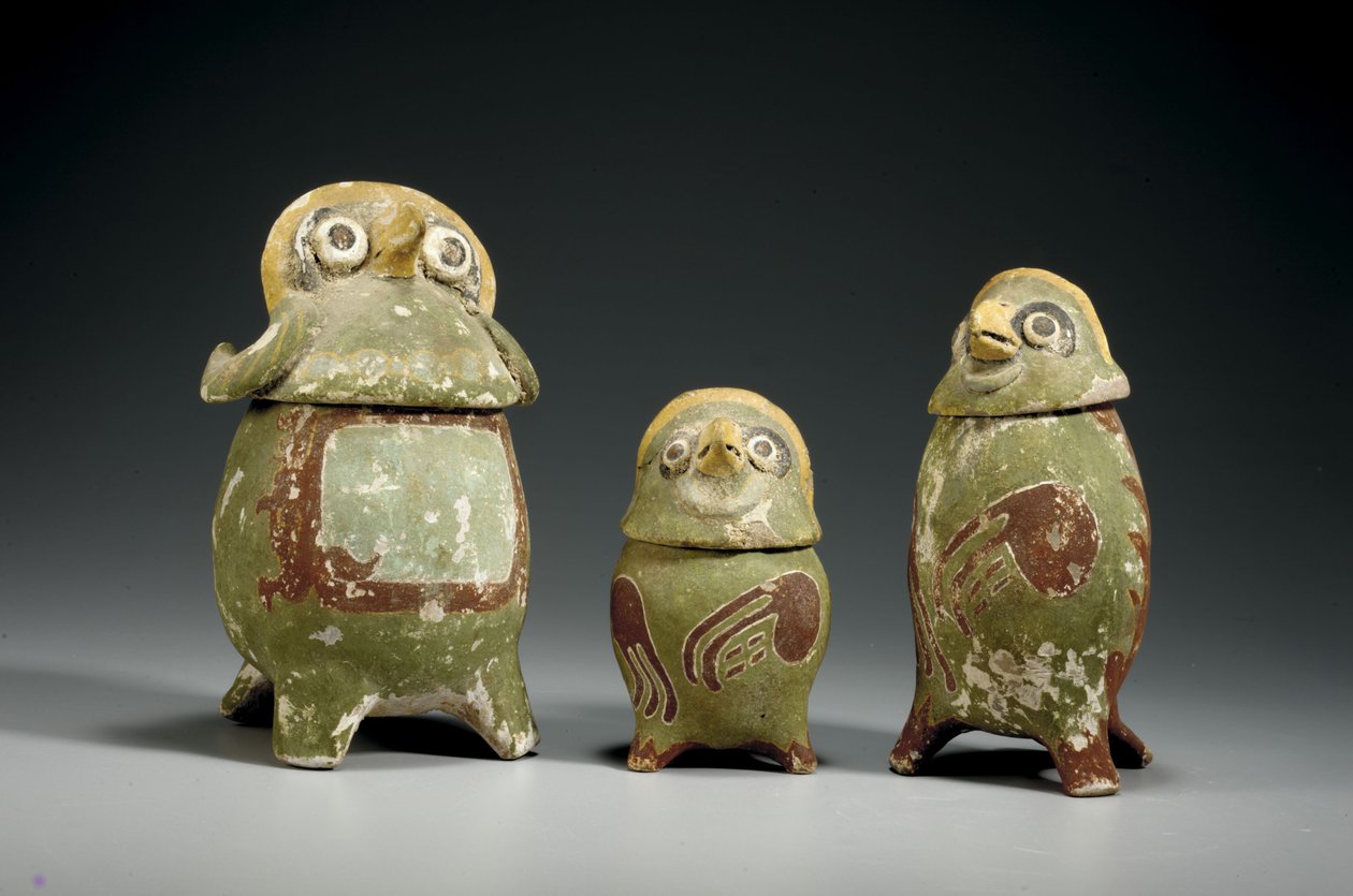 ثلاث أواني من الطين ميكستيك متعددة الألوان ، حوالي 900-1200 بواسطة Mixtec