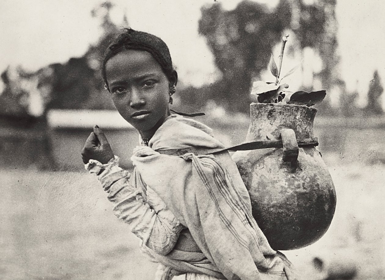 "بناء إمبراطورية" في العصر الفاشي: فتاة حبشية ، 09/05/1936 (b / w photo) بواسطة موديستينو بالدينيتي