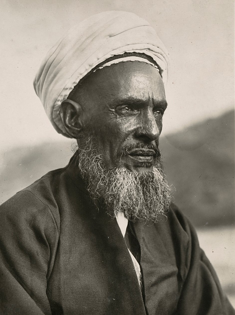 "بناء إمبراطورية" في العصر الفاشي: زعيم مسلم ، 09/05/1936 (b / w photo) بواسطة موديستينو بالدينيتي