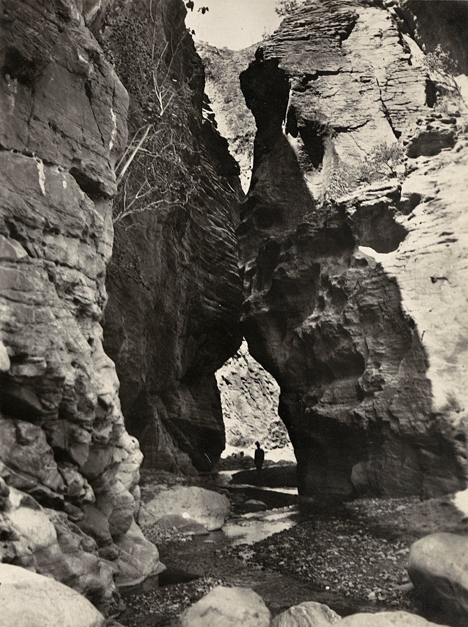 "بناء إمبراطورية" في العصر الفاشي: مغارة في إنديلي ، 09/05/1936 (صورة بالأبيض والأسود) بواسطة موديستينو بالدينيتي