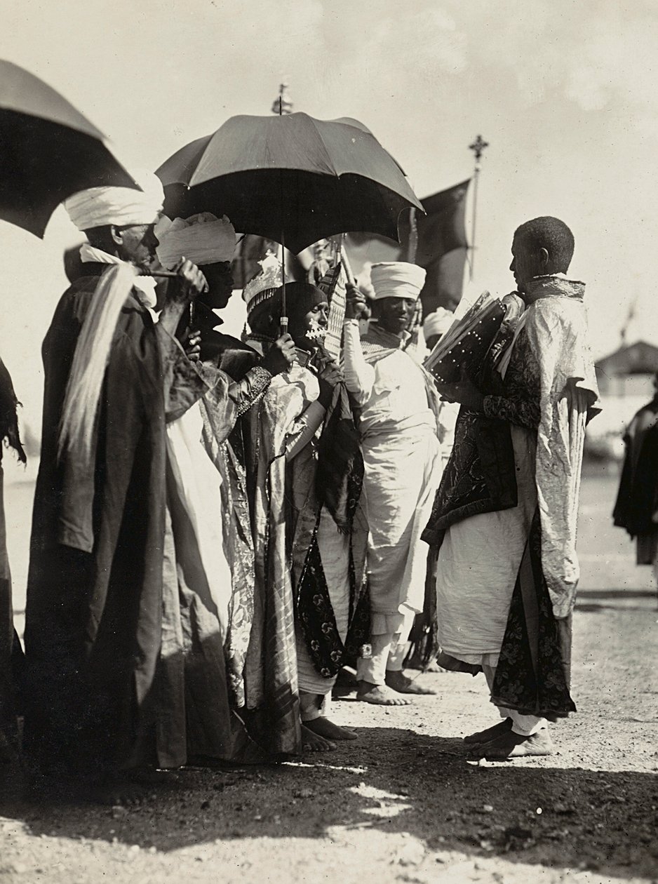 "بناء إمبراطورية" في العصر الفاشي: قراءة الأناجيل ، 09/05/1936 (b / w photo) بواسطة موديستينو بالدينيتي