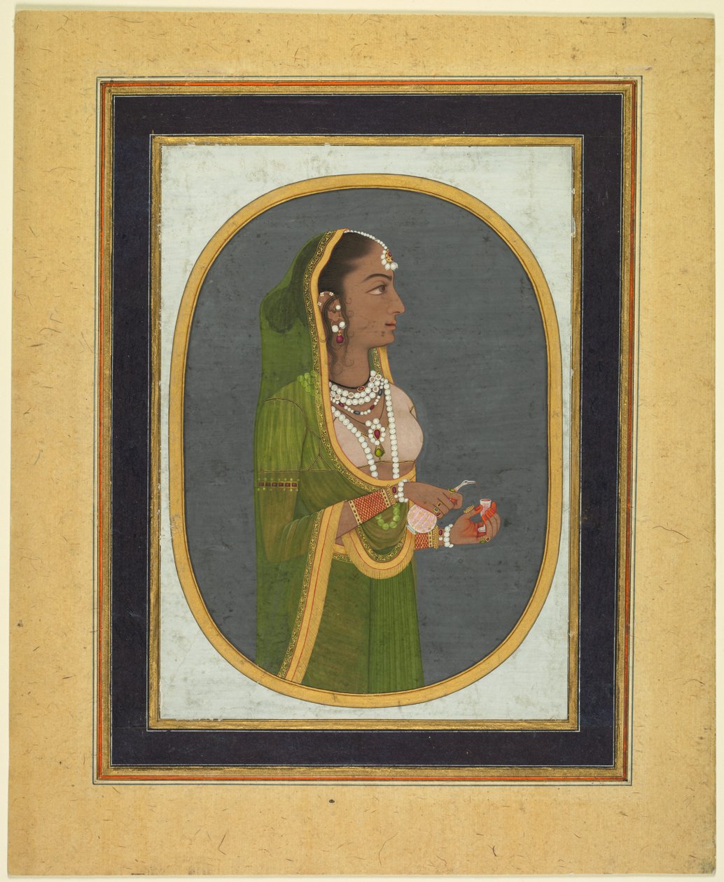 سيدة المحكمة صب النبيذ ، ج. 1760 ، الحدود ج. 1830s. بواسطة محمد رضوي هندي