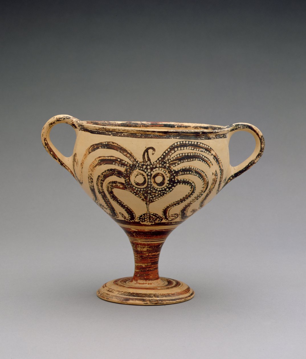 Kylix c.1350 ق.م (سيراميك) بواسطة الميسينية