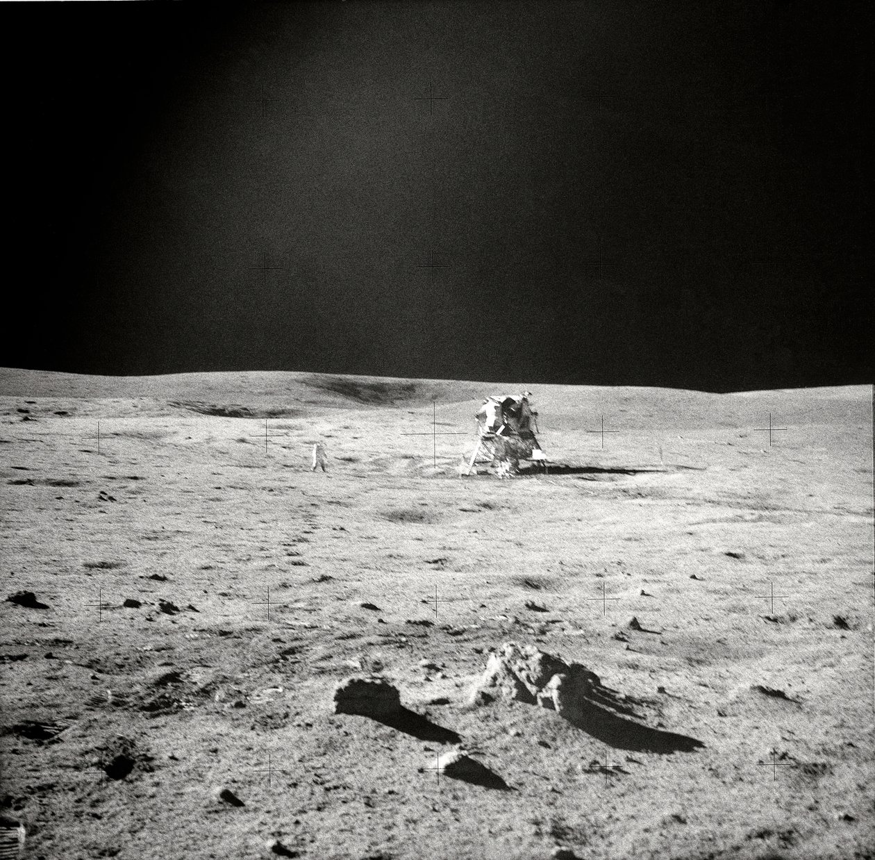 أبولو 14 - ناسا ، 1971. بواسطة صور وكالة ناسا