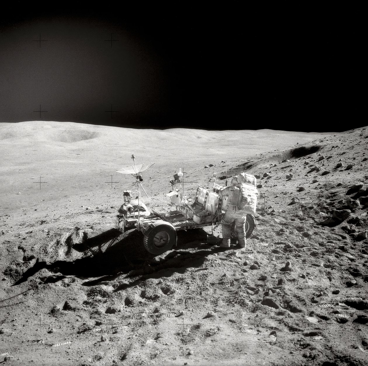 أبولو 16 - ناسا ، 1972. بواسطة صور وكالة ناسا