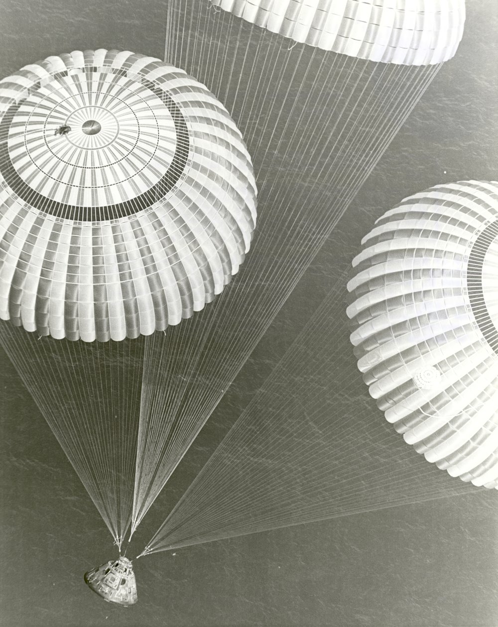 أبولو 17 - ناسا ، 1972. بواسطة صور وكالة ناسا