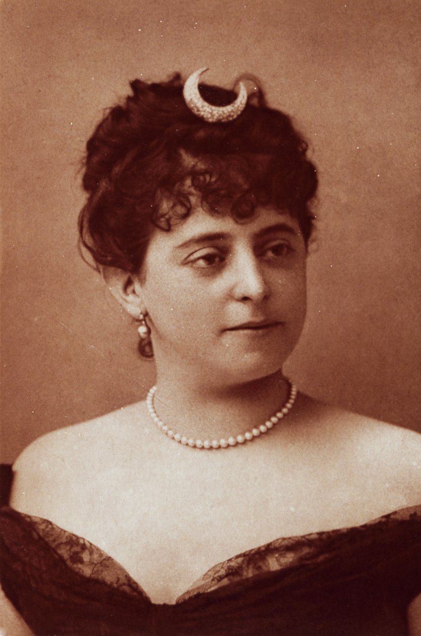 Sibyl Sanderson (1865-1903), American soprano, photograph by Felix Nadar (1820-1910) بواسطة نادار