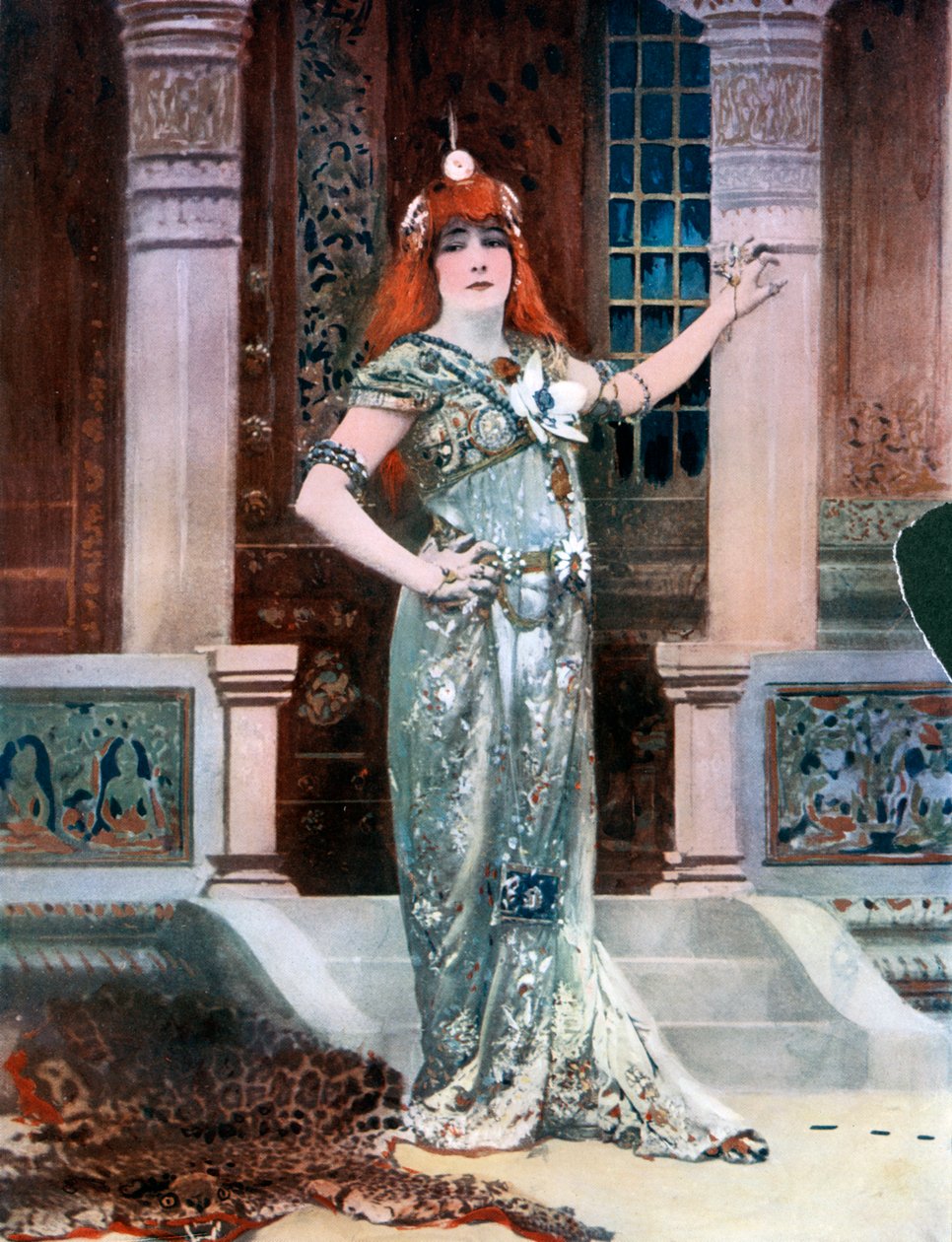 سارة برنهاردت مثل Isolde ، c1902. بواسطة نادار