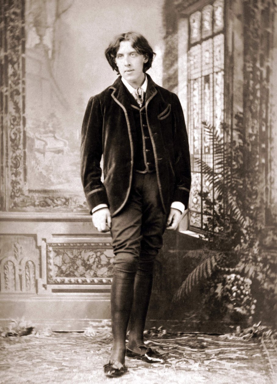 أوسكار وايلد (1854-1900) حوالي عام 1882 بواسطة نابليون ساروني (1821-1896). بواسطة نابليون ساروني