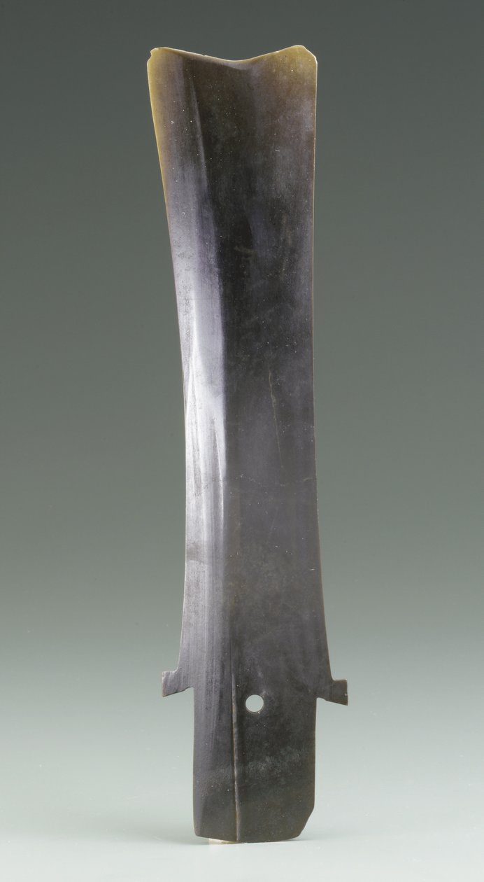 سكين الحصاد (hu) ، ثقافة Qijia ، c.2500-2000 قبل الميلاد (اليشم) بواسطة المدرسة الصينية في العصر الحجري الحديث