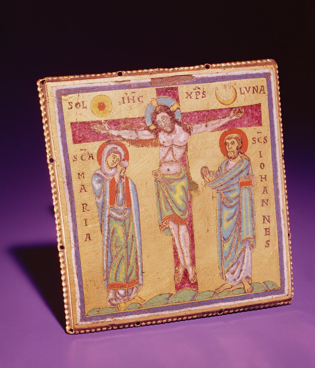 لوحة مع الصلب ، c.1150-75 (تشامبليف ومينا مصوغة بطريقة ، سبيكة نحاسية ومذهبة) بواسطة المدرسة الهولندية