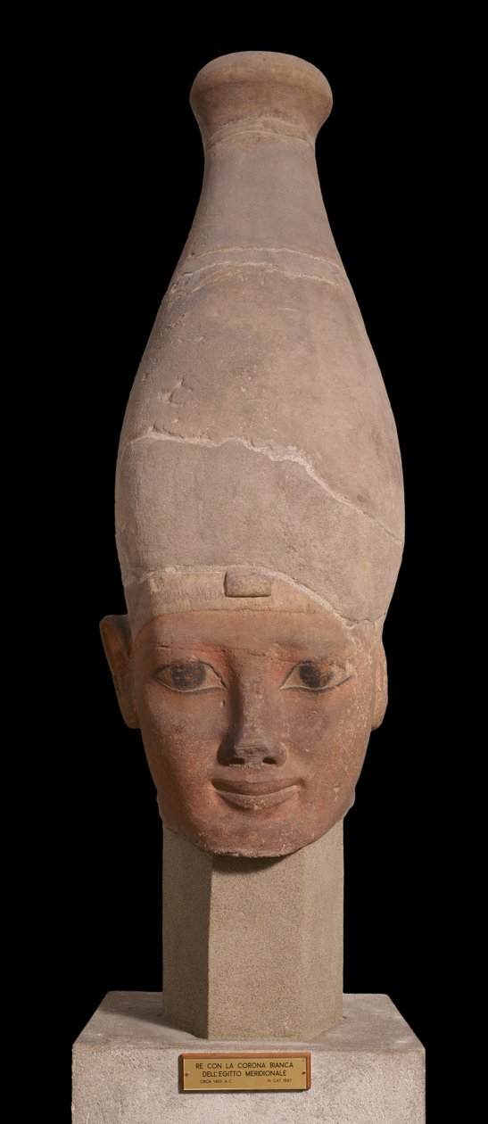 رأس فرعون يرتدي التاج الأبيض لصعيد مصر حوالي 1400 قبل الميلاد (خزف) بواسطة المملكة الحديثة المصرية