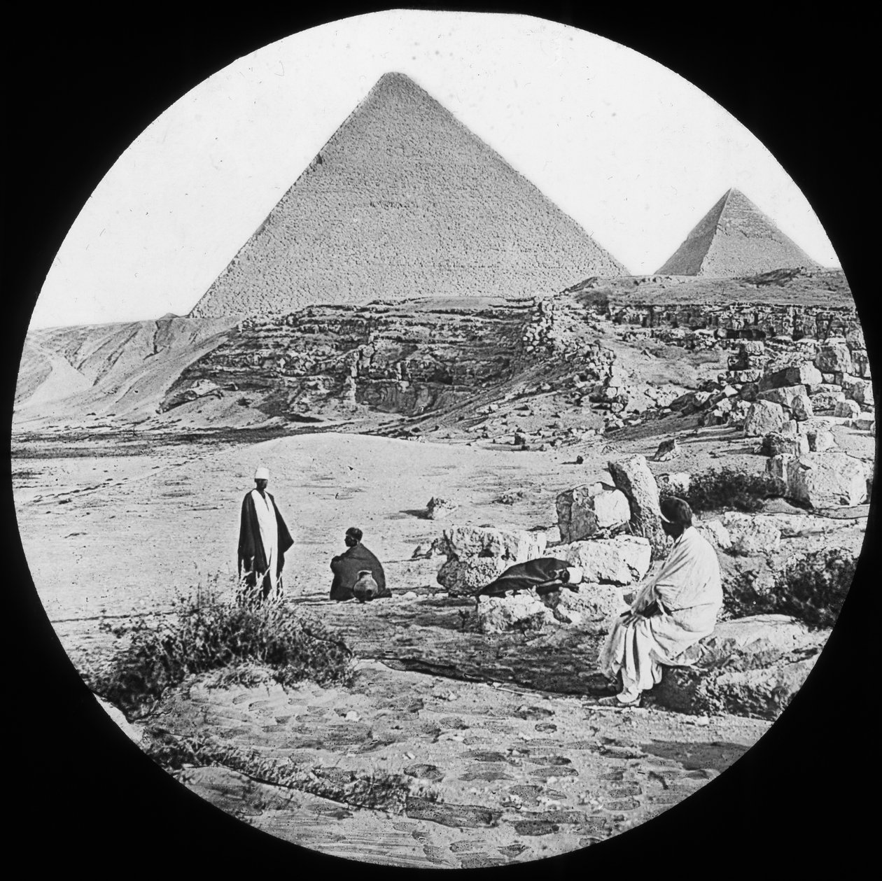 الأهرامات الكبرى ، الجيزة ، مصر ، c1890 بواسطة نيوتن وشركاه
