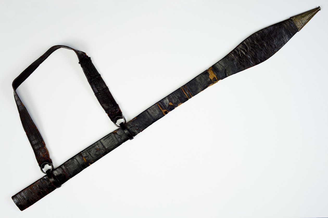 Scabbard (جلد ، قماش ، نحاس ، حديد مشغول) بواسطة مدرسة شمال افريقيا