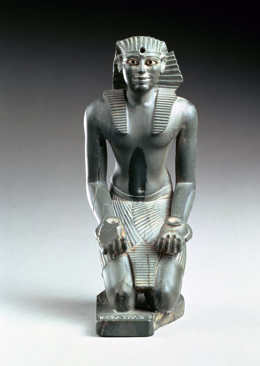 صورة راكعة لـ Pepi I (2289-2255 قبل الميلاد) (الأردواز الأخضر) بواسطة المملكة القديمة المصرية