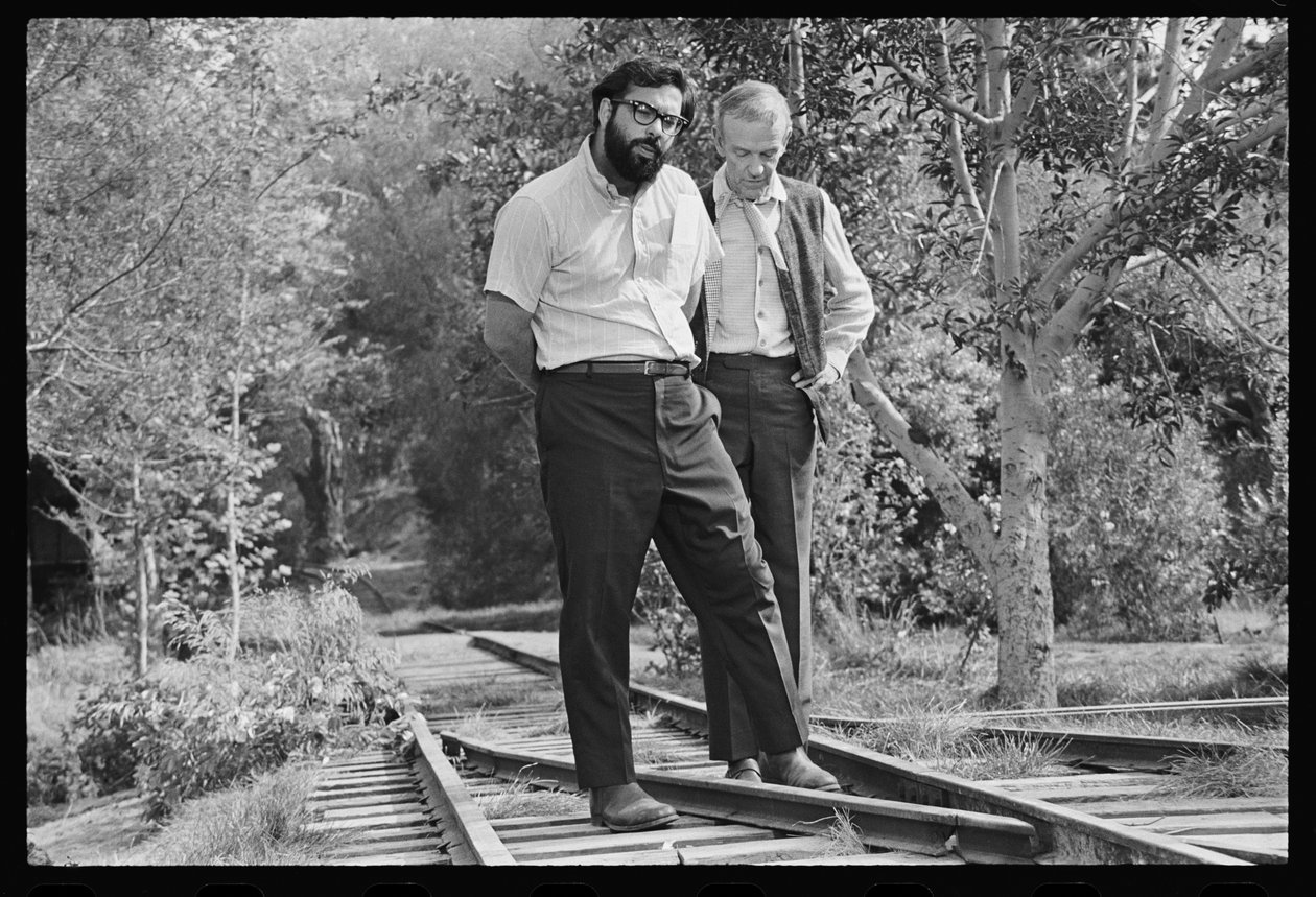 فرانسيس فورد كوبولا وفريد أستير في مجموعة "قوس قزح فينيان" ، 1968 (صورة بالأبيض والأسود) بواسطة أورلاندو سويرو