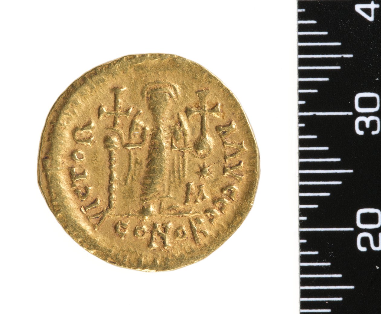 عملة (عكسي) c.534-548 (ذهب) بواسطة القوط الشرقي القوطي