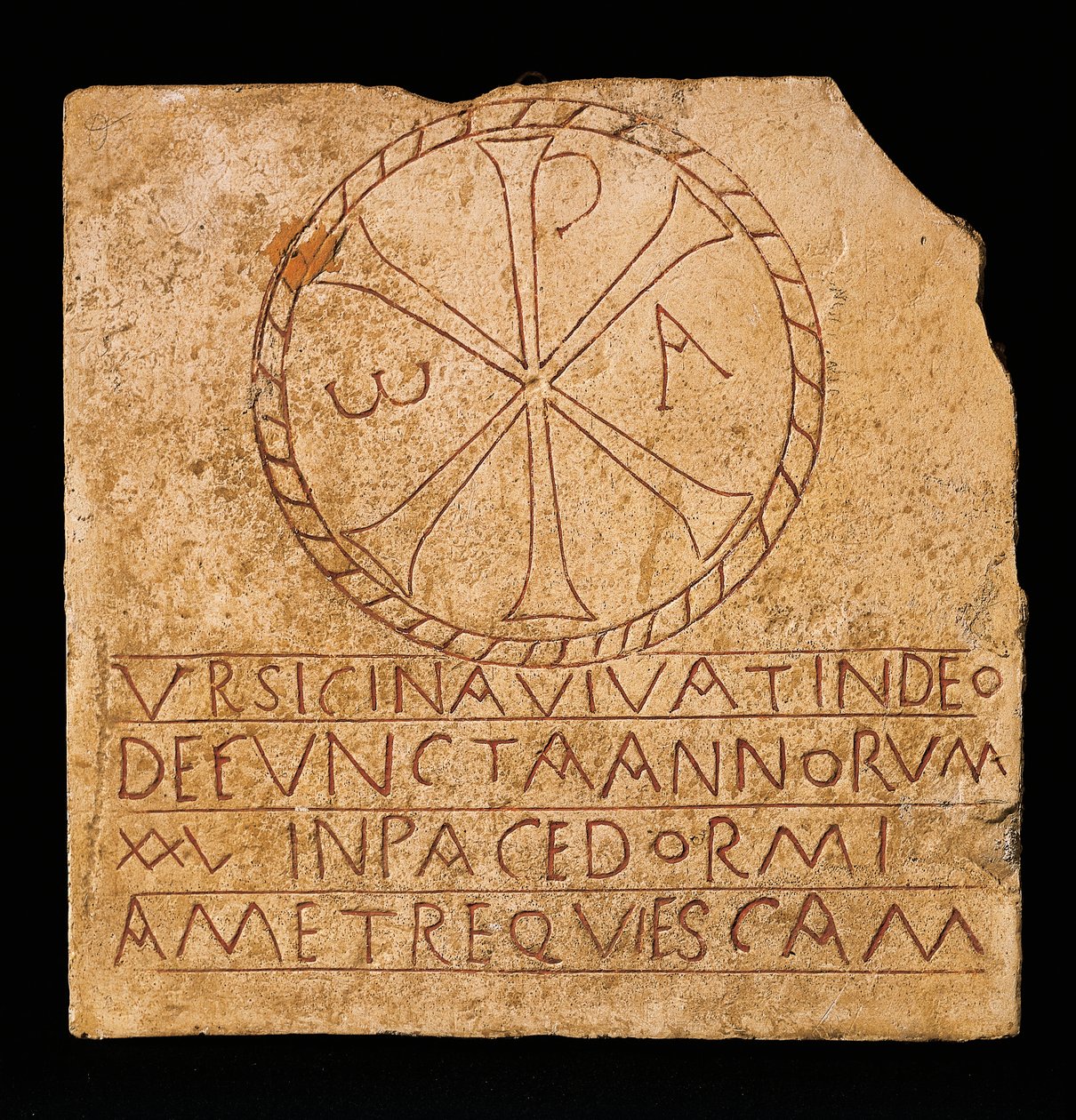 Christian inscription with the monogram of Christ, found in Rome, Early Christian period, 4th century بواسطة باليو كريستيان