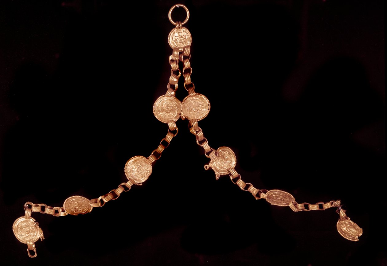 Paleochretian art: gold necklace. From Iran. Paris, Louvre Museum بواسطة باليو كريستيان باليو كريستيان