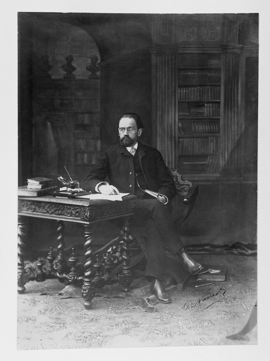 إميل زولا (1840-1902) في دراسته بواسطة بول نادر