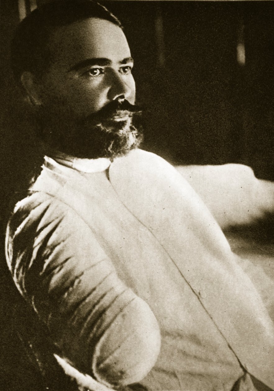 الجنرال أوبريغون بعد أن تم تفجير ذراعه اليمنى بقنبلة يدوية في سانتا آنا ديل كوندي ، 1915 بواسطة بول طومسون