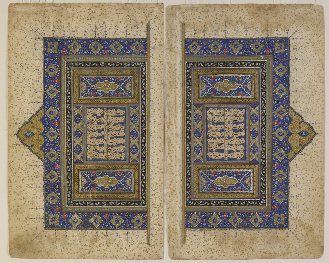 واجهة من خمسة (خماسي) بواسطة المدرسة الفارسية