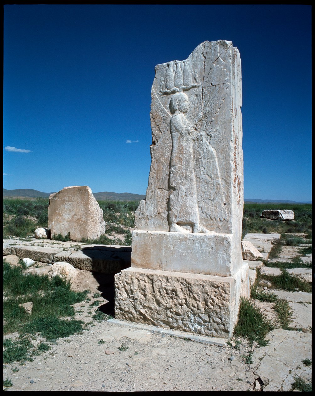 Sstele of Cyrus the Great بواسطة المدرسة الفارسية
