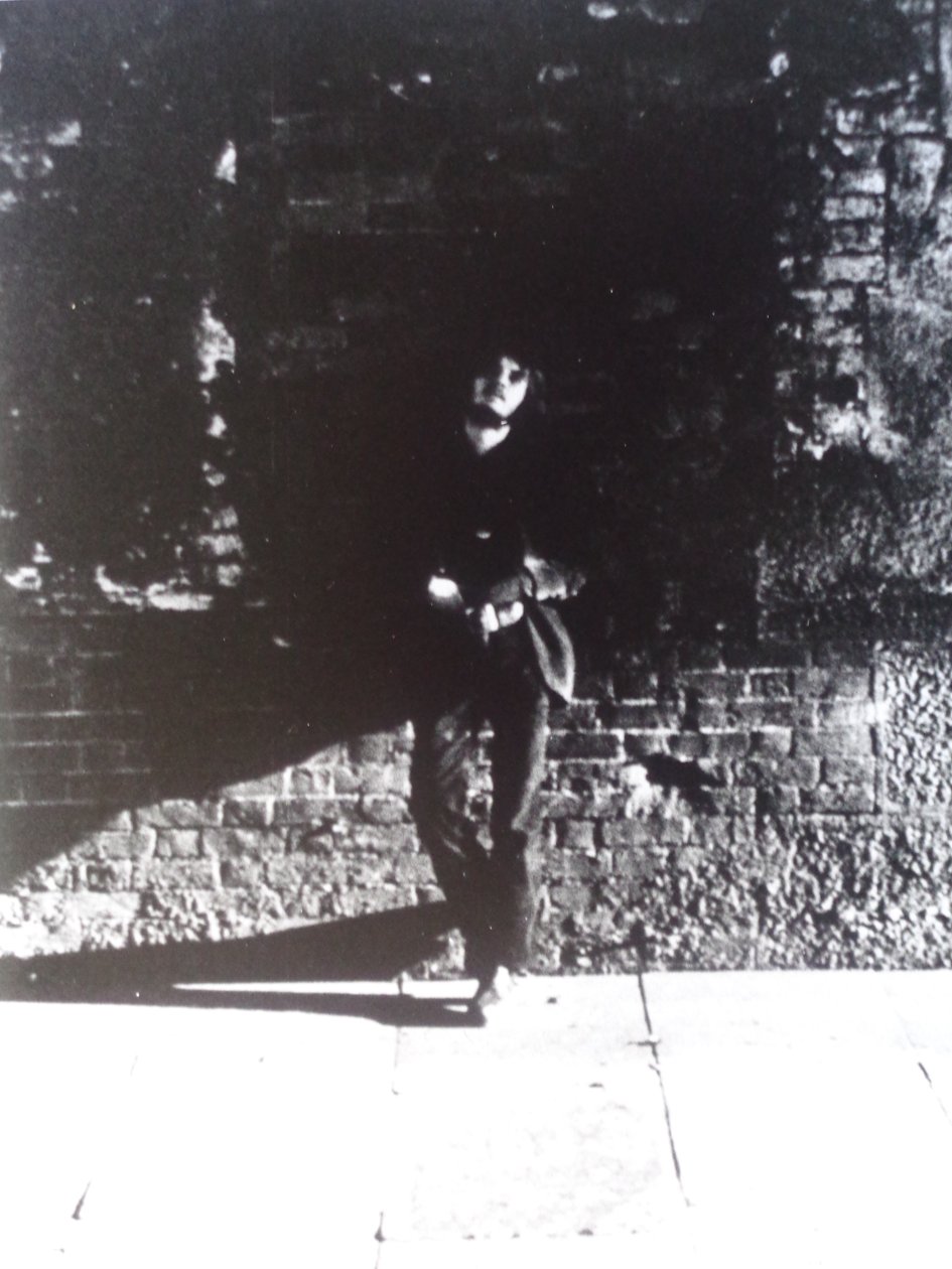 VINTAGE B&W PHOTO No.7، 1974 (تصوير) بواسطة بيتر مكلور