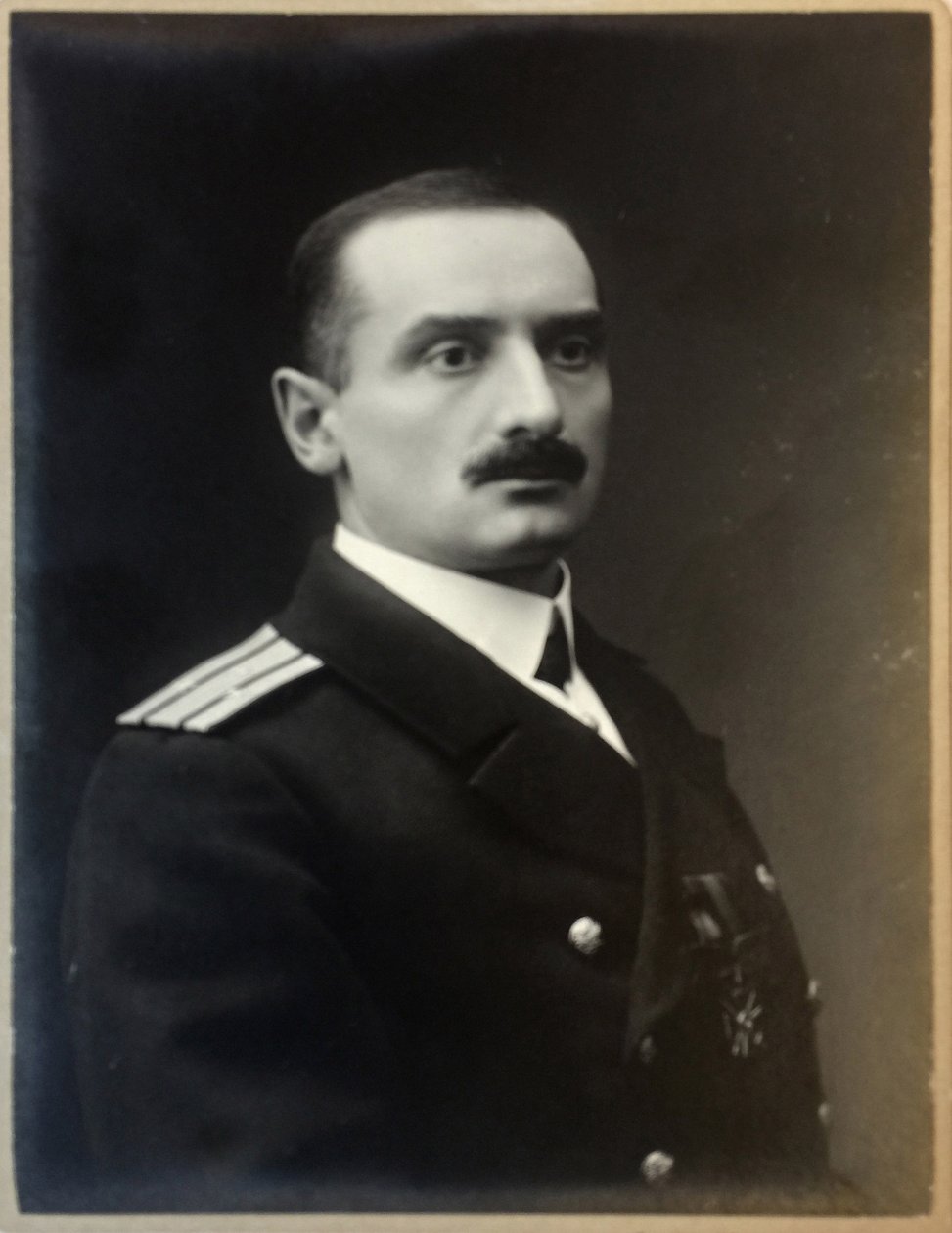 صورة ألكسندر كولتشاك 1874-1920 ، 1909. بواسطة استوديو الصور H. Rentz و F. Schrader.
