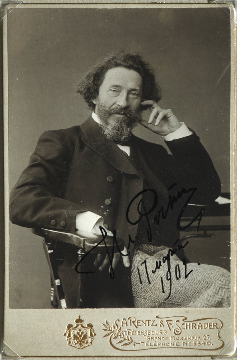 صورة للفنان ايليا ريبين 1844-1930 بواسطة استوديو الصور H. Rentz و F. Schrader.