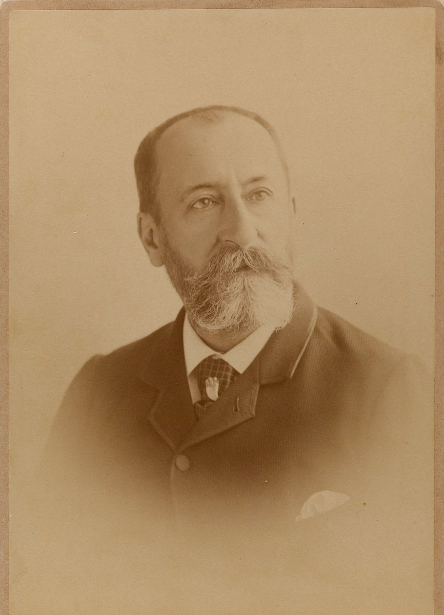 صورة شخصية للملحن كميل سان ساين 1835-1921. بواسطة استوديو الصور J. Lacroix.