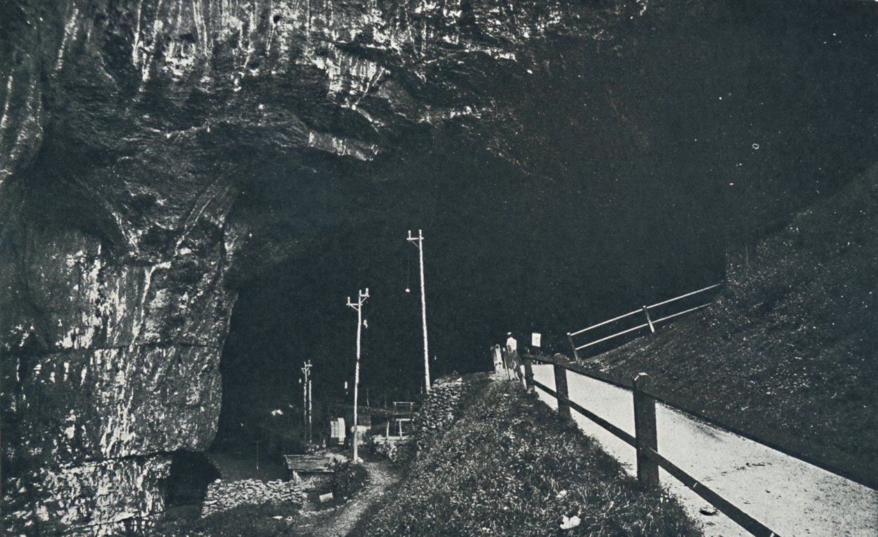 قمة الكهف ، 1910 بواسطة شركة الفوتوكروم المحدودة في لندن