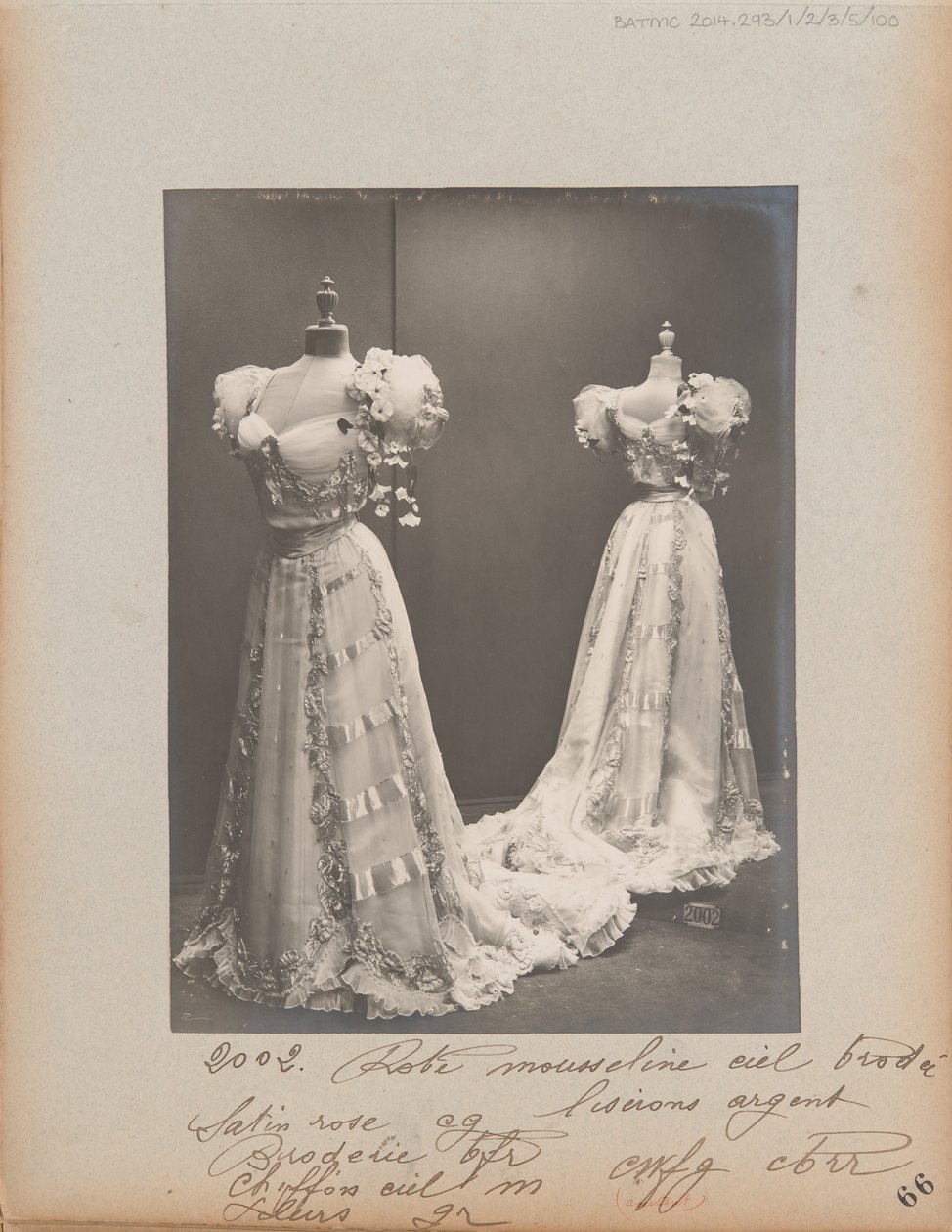 Album Page: House of Worth, Ball Gown بواسطة مصور فوتوغرافي فرنسي