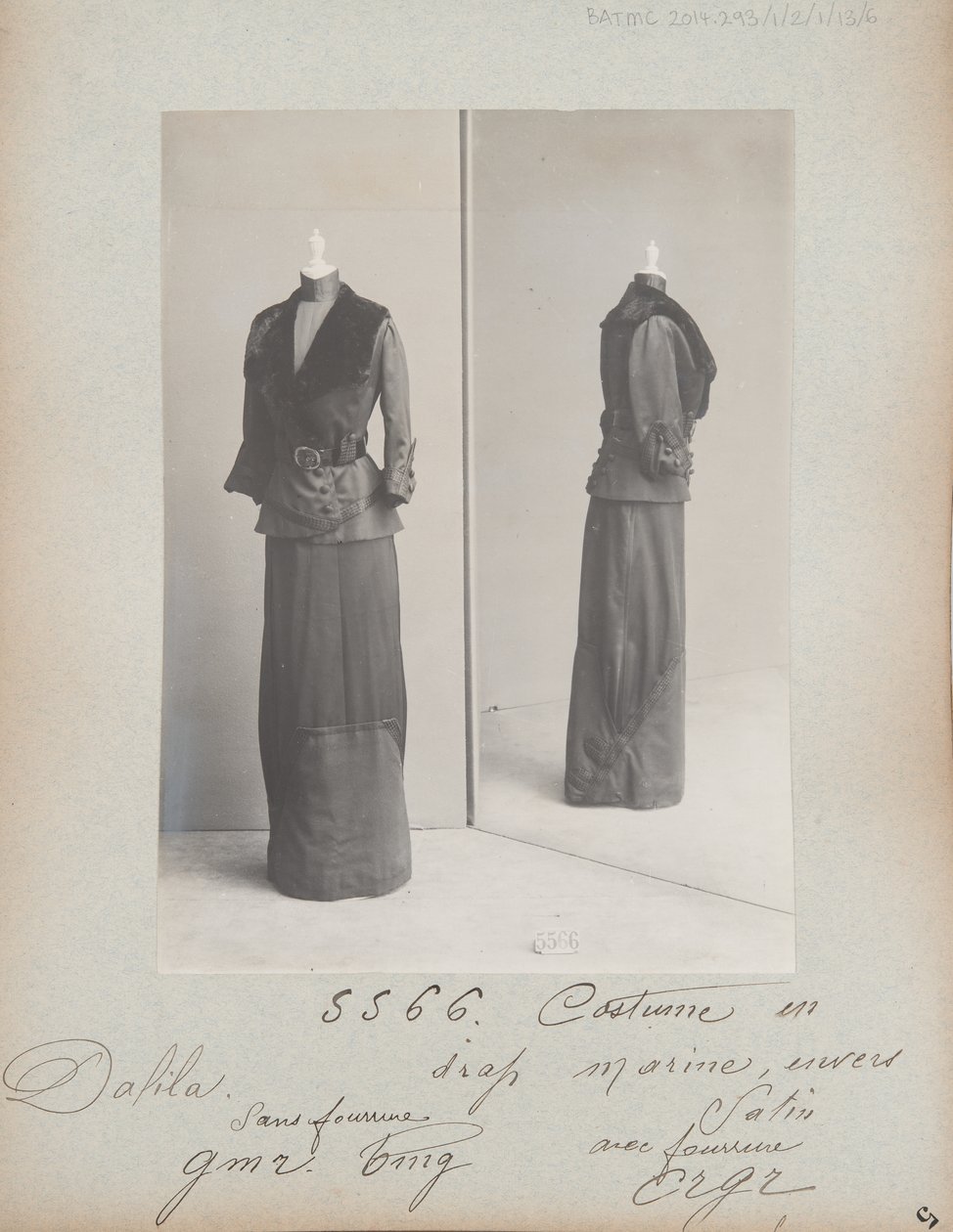 Album Page: House of Worth, Costume بواسطة مصور فوتوغرافي فرنسي