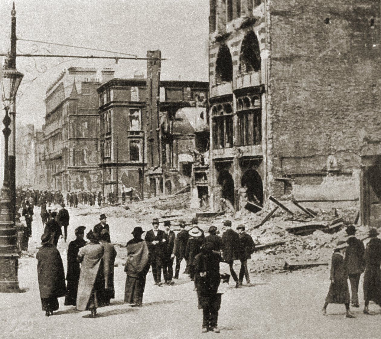 دبلن بعد انتفاضة عيد الفصح ، أبريل 1916 (b / w photo) بواسطة المصور الأيرلندي