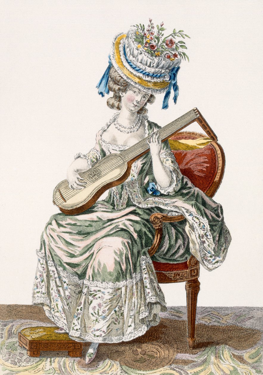 سيدة ترتدي ثوب التفتا المشذّب بالدانتيل يعزف على الجيتار ، اللوحة 113 من "Galerie des Modes et Costumes Francais" ، محفورة من قبل Charles Emmanuel Patas (1744-1802) 1778 بواسطة بيير توماس لو كليرك
