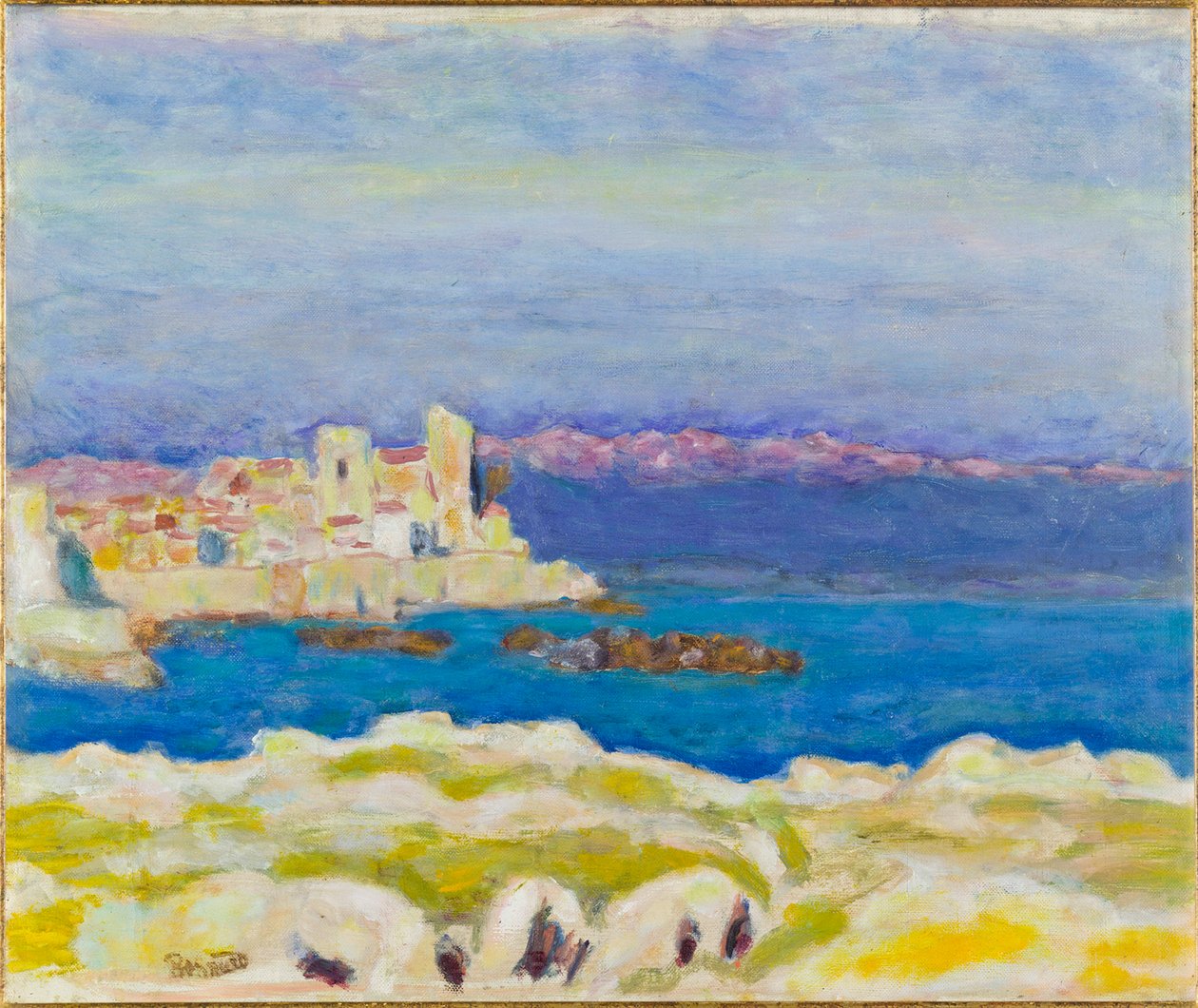 أنتيبس ، ج. 1930. بواسطة بيير بونارد
